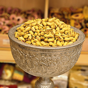 پسته اکبری ممتاز (آخجون) تواضع اصل *