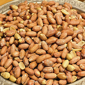 بادام زمینی آستانه تواضع اصل *