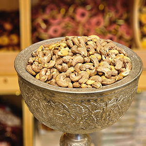 بادام هندی با پوست 180 تواضع اصل *